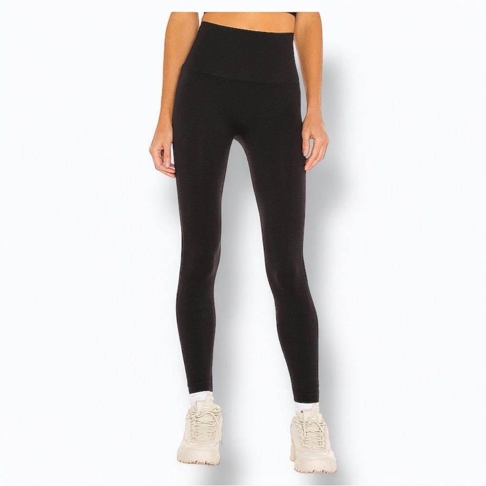 Spanx Revolve Look At Me Now Black High Waisted Seamless Leggings Medium